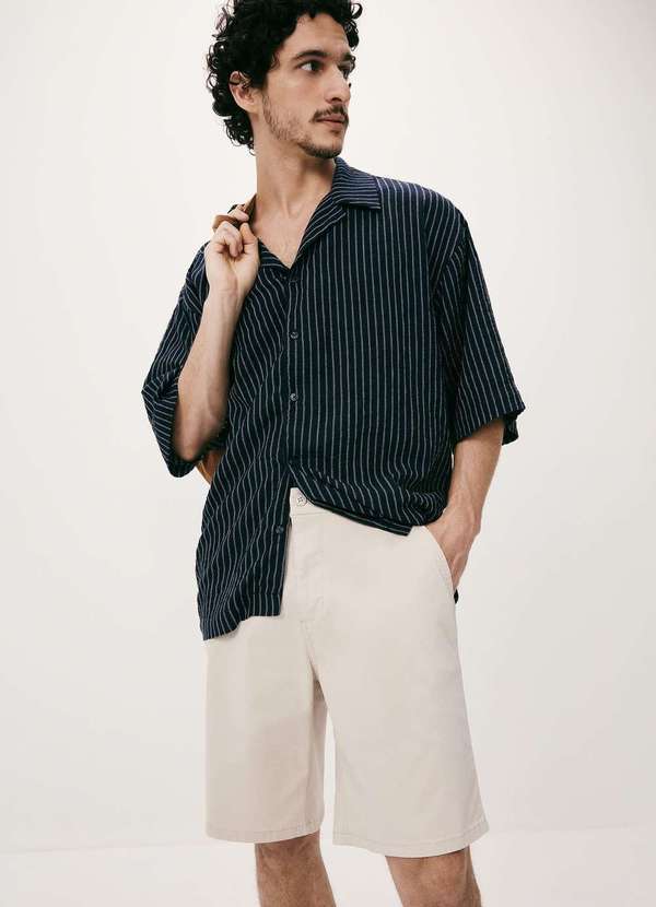 Hering - Bermuda Masculina Chino em Sarja Peletizada Marrom 4