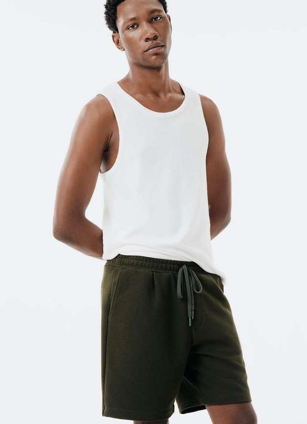 Hering - Bermuda Masculina em Moletom Piquet Verde 2