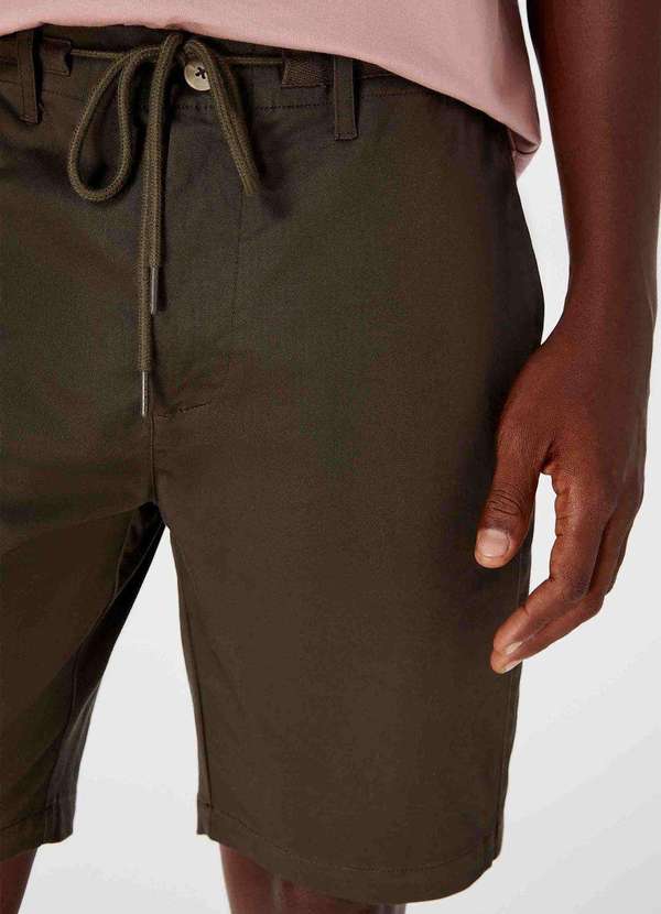Hering - Bermuda Masculina em Sarja Slim Verde 4