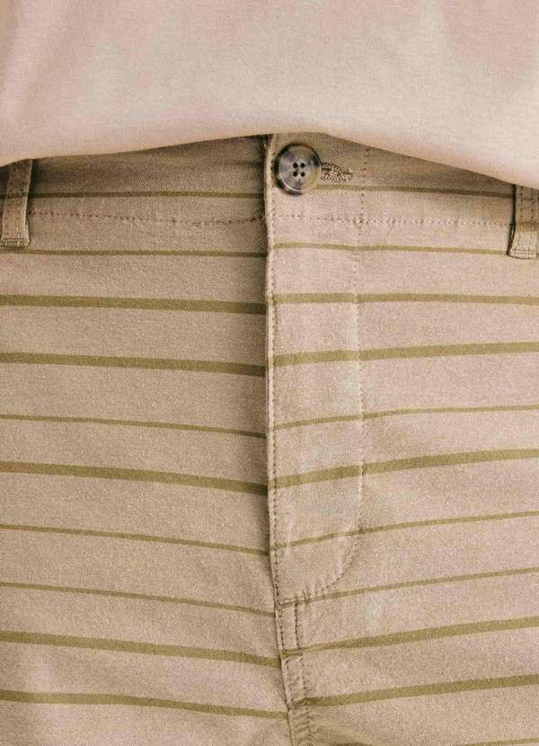 Hering - Bermuda Masculina Fio Tinto Listrada Verde 4