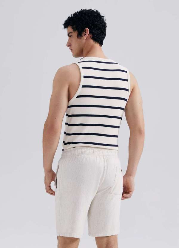 Hering - Bermuda Masculina Texturizada com Linho Bege 3