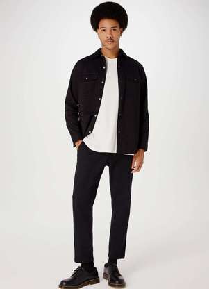 Hering - Calca em Sarja Masculina Taper Chino Peach Touch - HERING