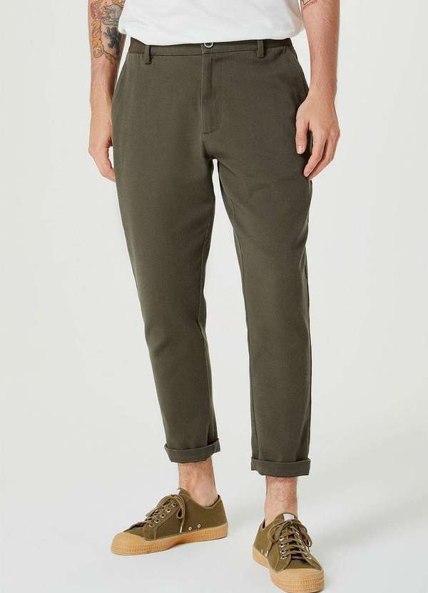 Hering - Calca em Sarja Masculina Taper Chino Peach Touch Verde 2