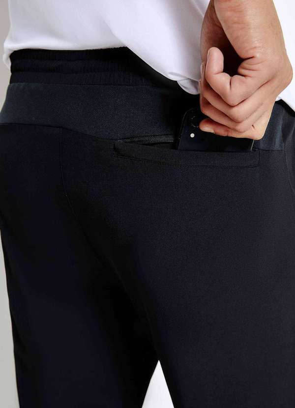 Hering - Calca Esportiva Masculina Jogger Preto 4