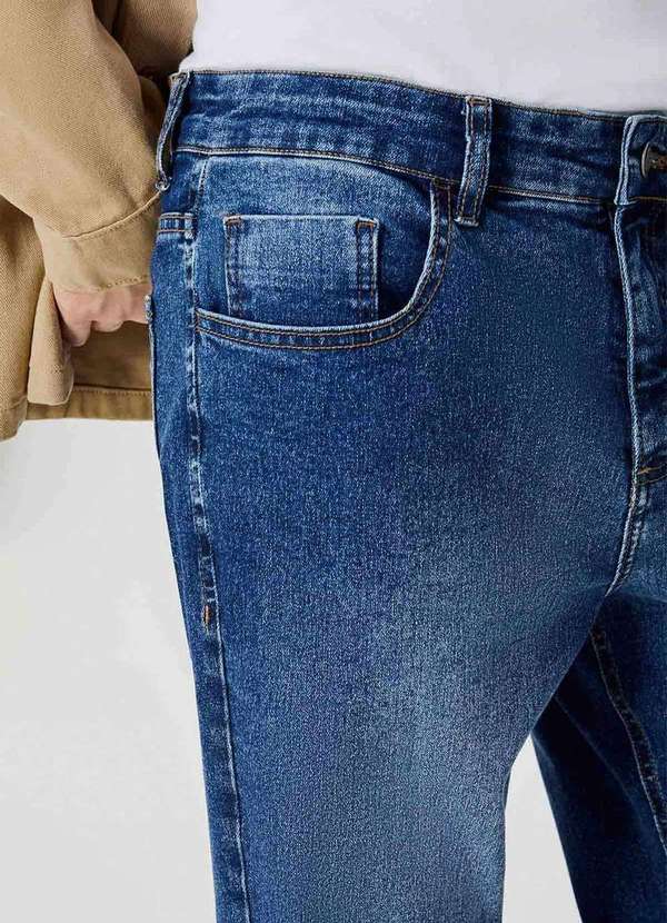 Hering - Calca Jeans Masculina com Elastano Tradicional Azul 3