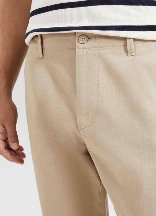 Hering - Calca Masculina Reta em Sarja Texturizada Bege 3