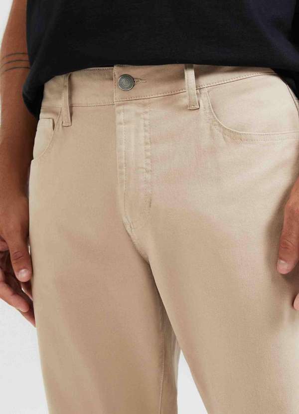 Hering - Calca Masculina Slim em Sarja Bege 5