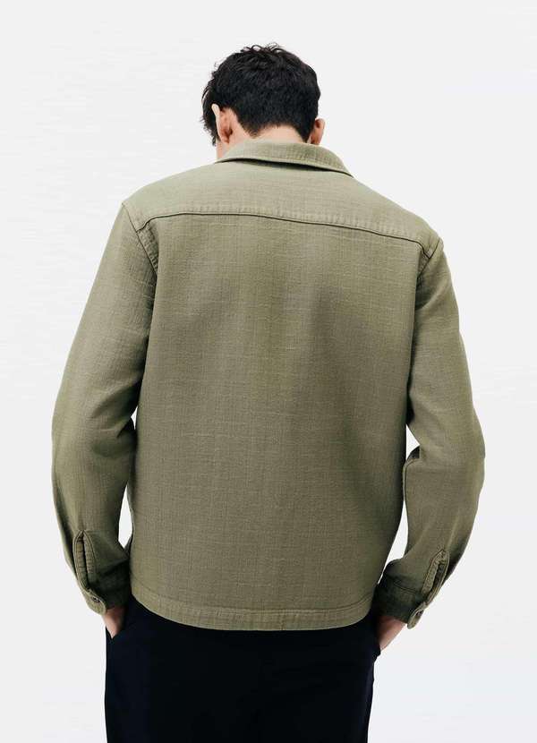 Hering - Camisa Masculina Overshirt com Bolso Frontal Verde 3