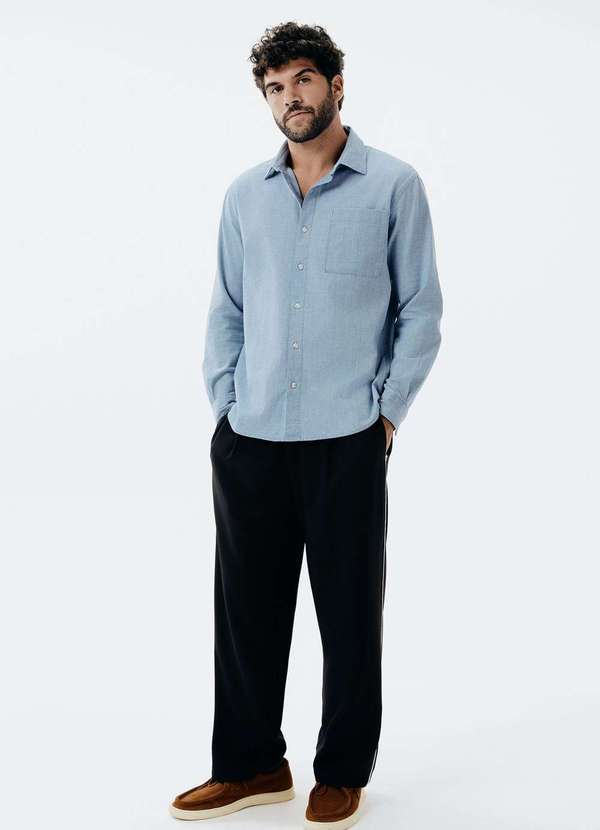 Hering - Camisa Masculina Regular em Jeans Azul 4