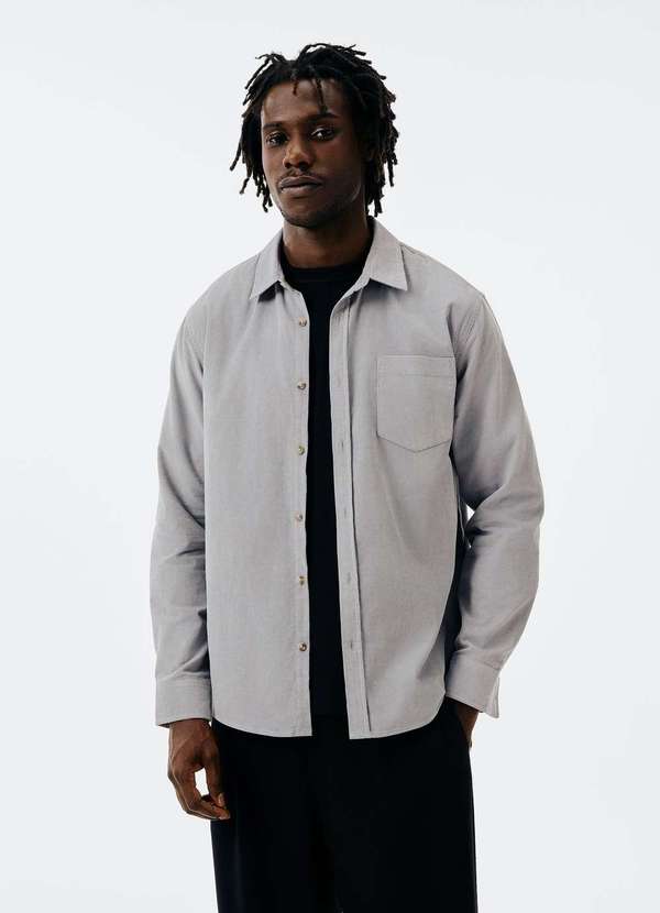 Hering - Camisa Masculina Regular em Veludo Cotele Leve Cinza 1