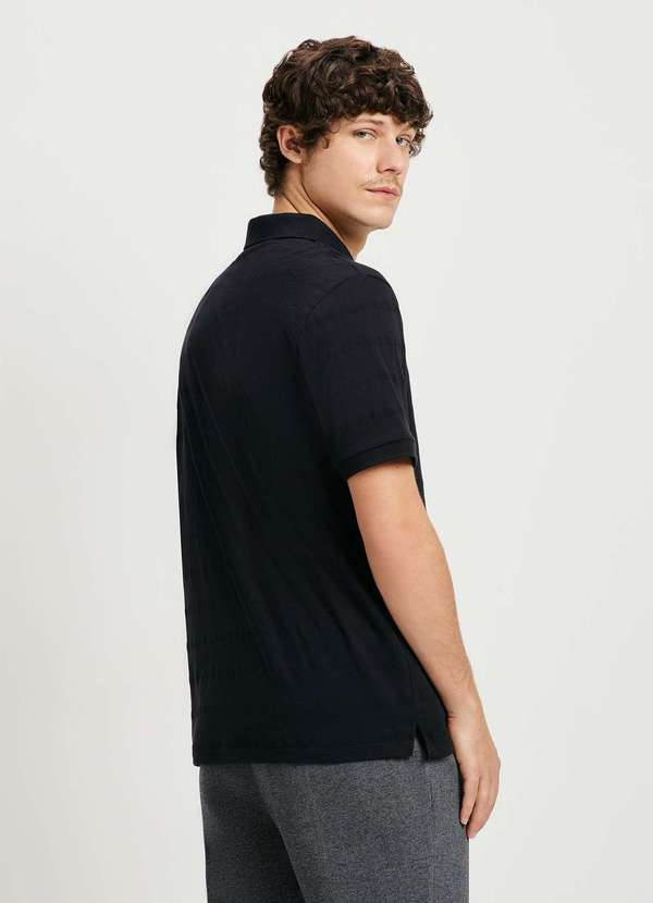 Hering - Camisa Polo Masculina Manga Curta com Bordado Preto 2
