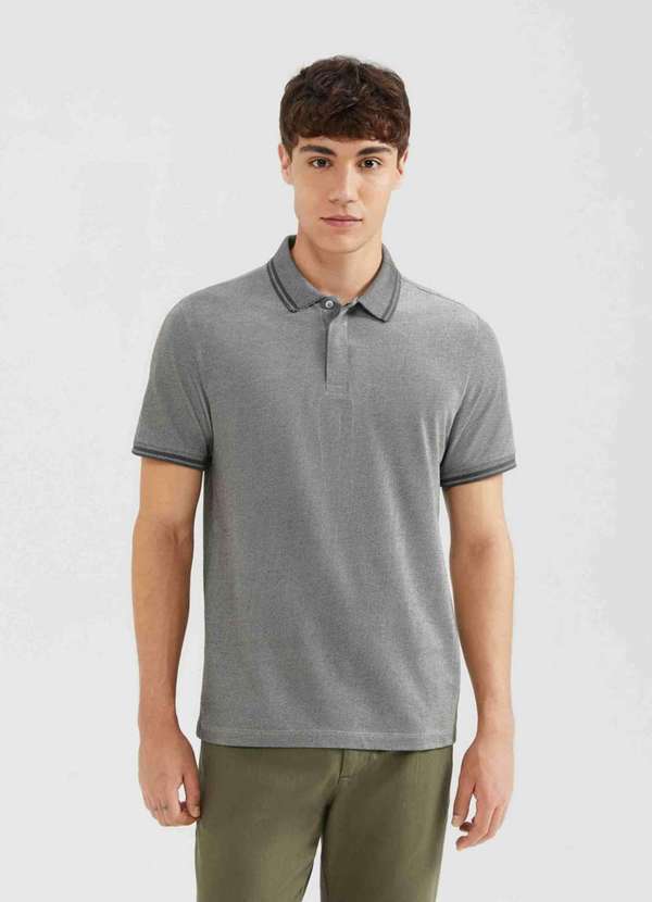 Hering - Camisa Polo Masculina Manga Curta em Piquet Marrom