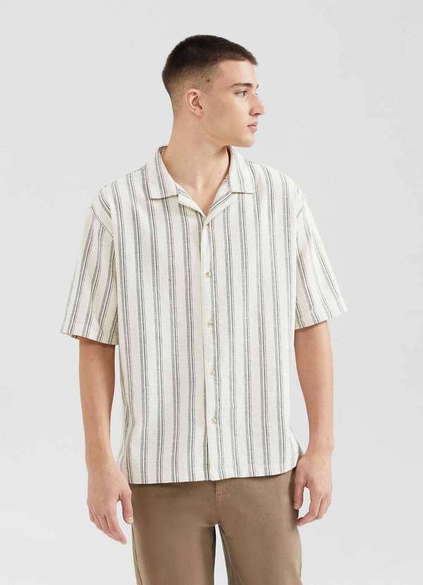 Hering - Camisa Resort Masculina Manga Curta Bege