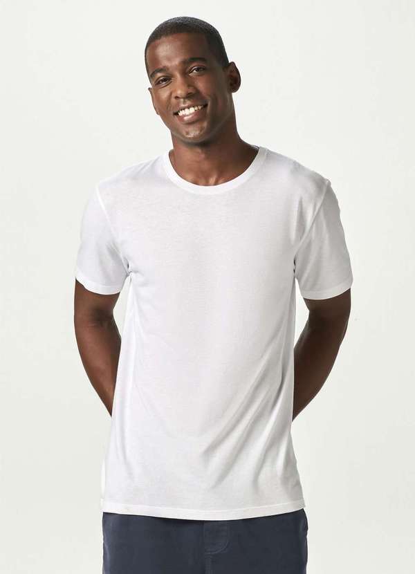 Hering - Camiseta Basica Manga Curta Masculina em Malha Branco 2