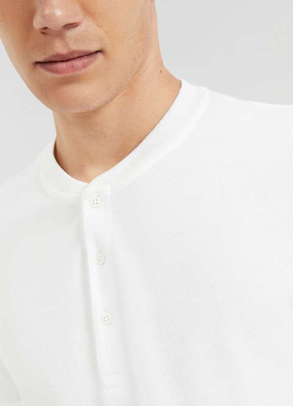 Hering - Camiseta Basica Henley Masculina Texturizada Branco 5