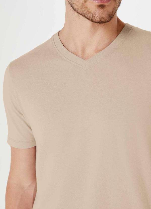 Hering - Camiseta Basica Masculina Manga Curta com Decote V World Bege 2
