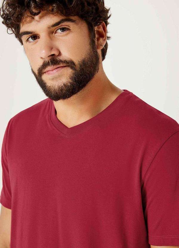 Hering - Camiseta Basica Masculina Manga Curta com Decote V World Vermelho 2