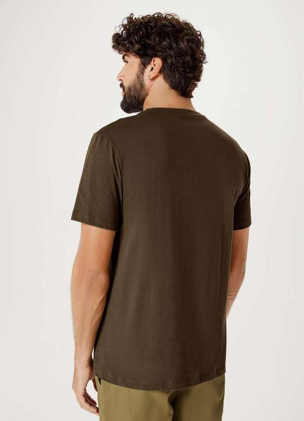 Hering - Camiseta Basica Masculina World com Bordado Verde 3