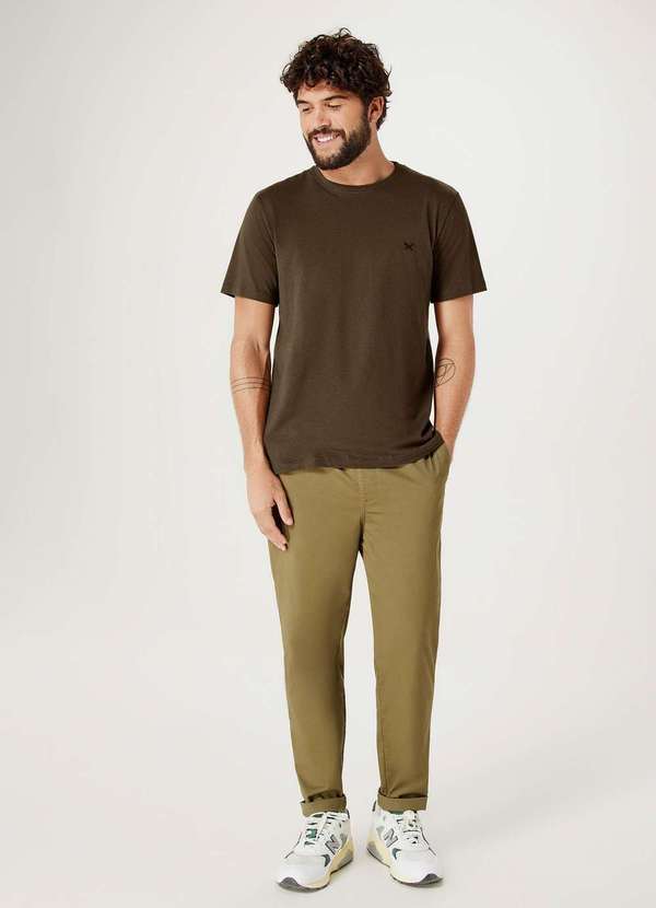 Hering - Camiseta Basica Masculina World com Bordado Verde 4