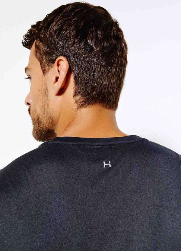Hering - Camiseta Esportiva Masculina com Refletivo Preto 4