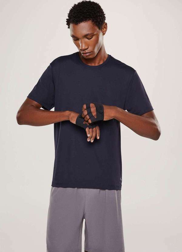 Hering - Camiseta Esportiva Masculina Preto