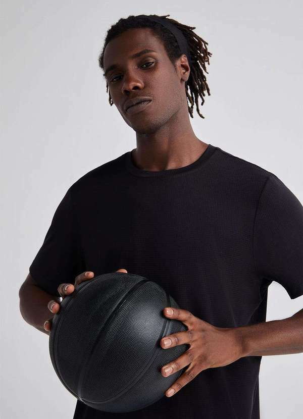 Hering - Camiseta Esportiva Masculina Texturizada Preto