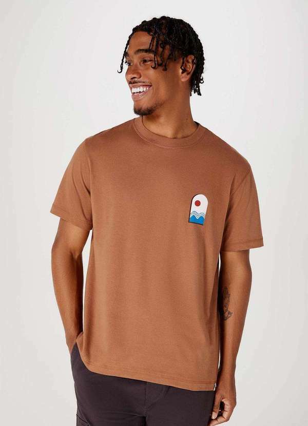 Hering - Camiseta Masculina Comfort com Estampa Marrom