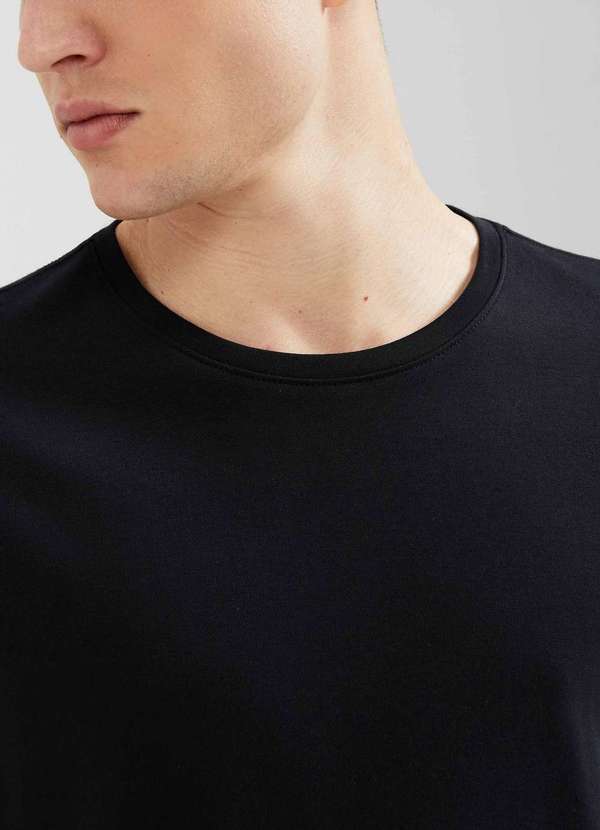 Hering - Camiseta Masculina Manga Curta Super Pima Preto 4