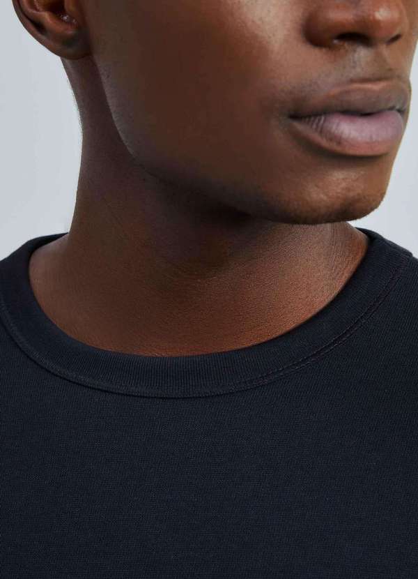 Hering - Camiseta Masculina Manga Longa em Algodao Peruano Preto 2