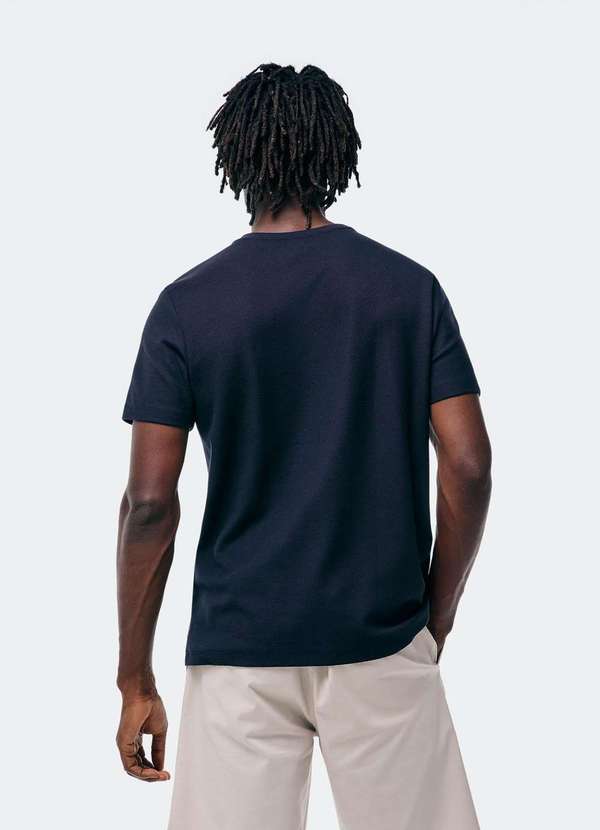 Hering - Camiseta Masculina Texturizada em Algodao Peruano Preto 3