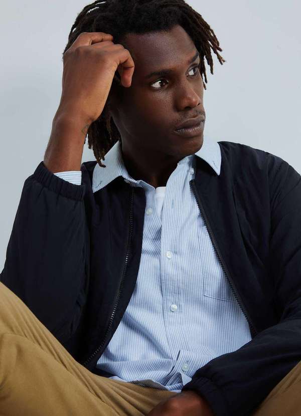 Hering - Jaqueta Basica Masculina Bomber Corta Vento Preto 4