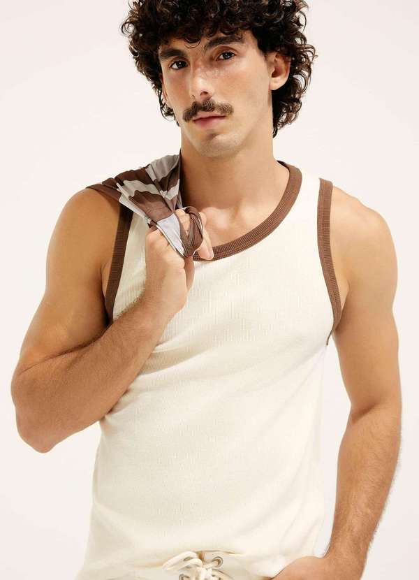 Hering - Regata em Ribana Hering e Cosmo Bege