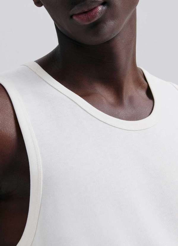 Hering - Regata Masculina em Algodao Peruano Branco 2