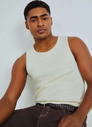 Hering - Regata Masculina Regular em Ribana Canelada - HERING