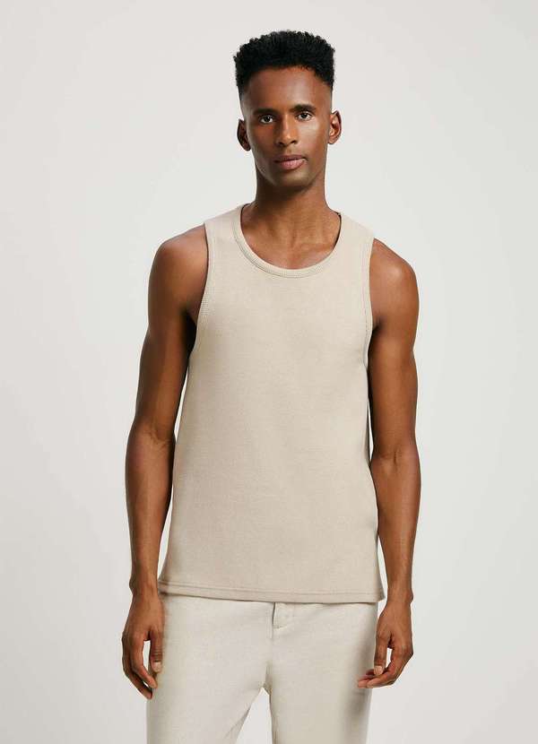 Hering - Regata Masculina Regular em Ribana Canelada Marrom