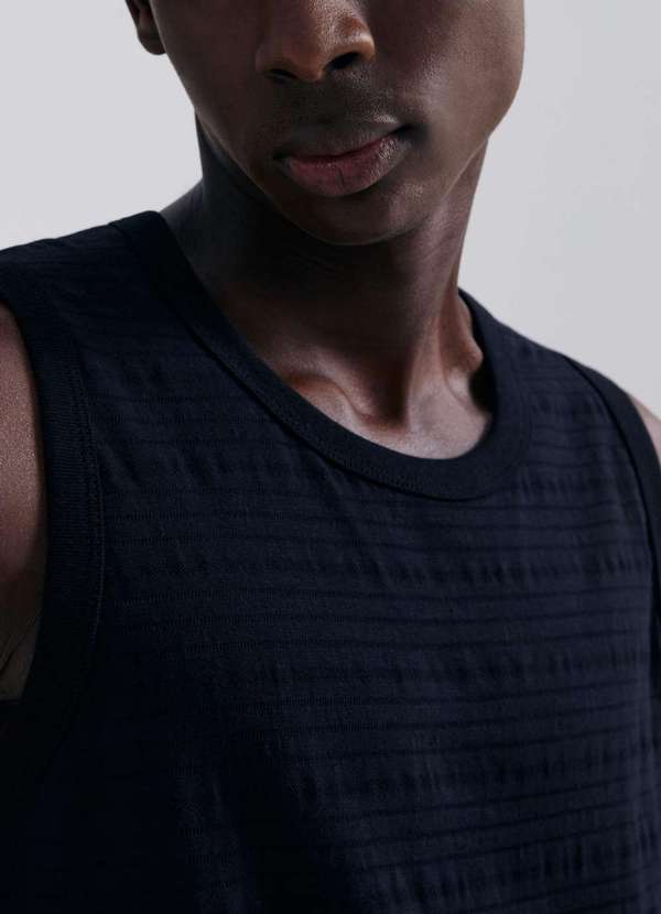 Hering - Regata Masculina Texturizada Preto 2