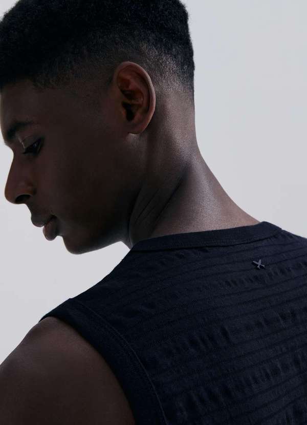 Hering - Regata Masculina Texturizada Preto 4