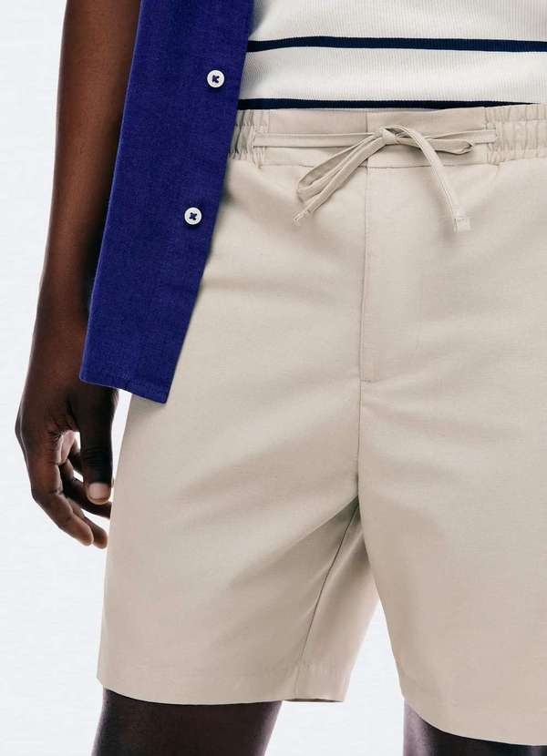 Hering - Shorts Masculino com Amarracao Bege 4