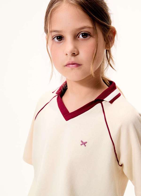 Hering - Camisa Polo Infantil Menina em Malha Binada Bege 2