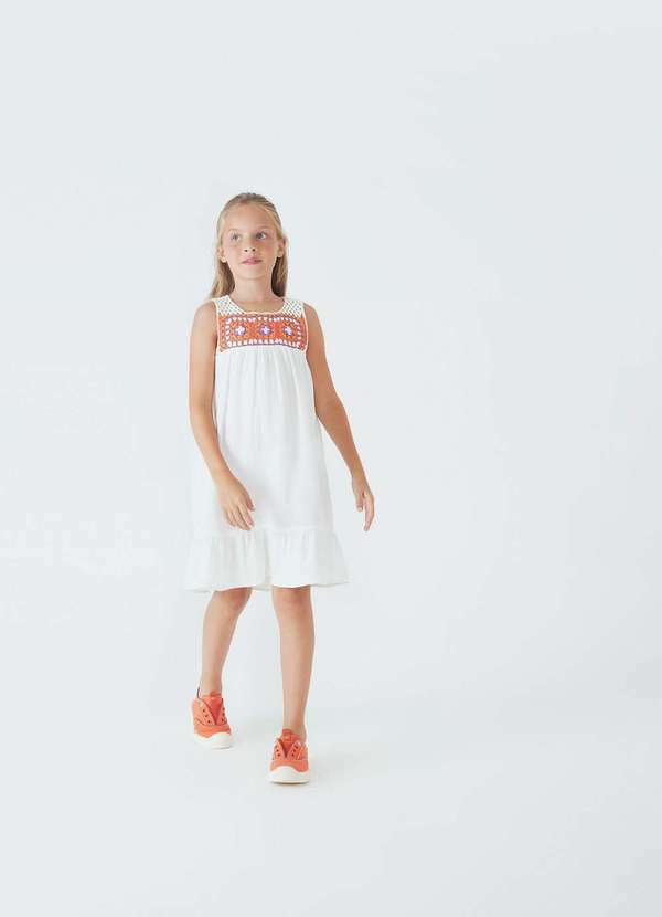 Hering - Vestido Midi Infantil com Detalhe em Croche Branco 4