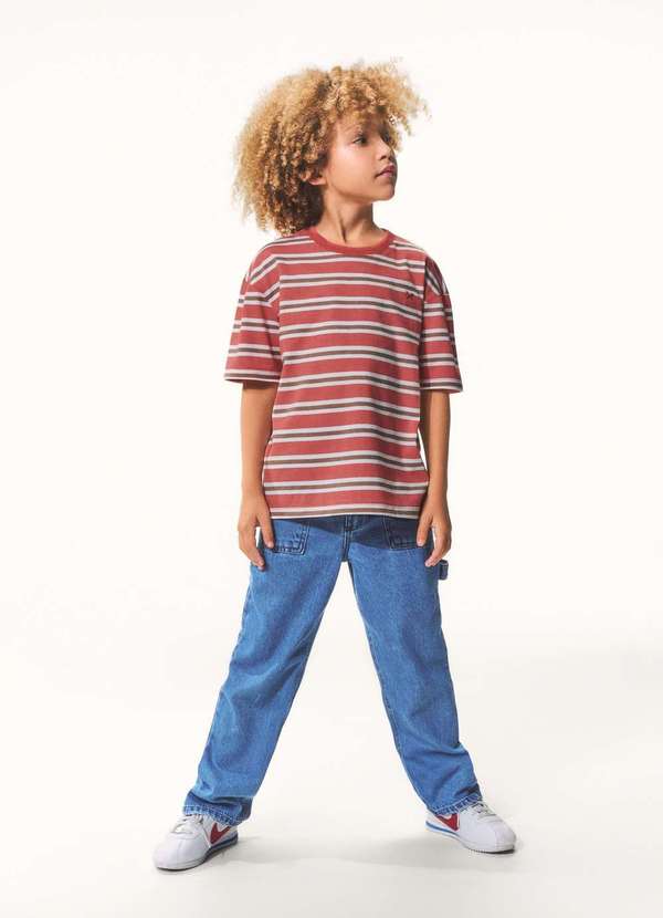 Hering - Camiseta Infantil Menino Oversized com Patch Vermelho 3