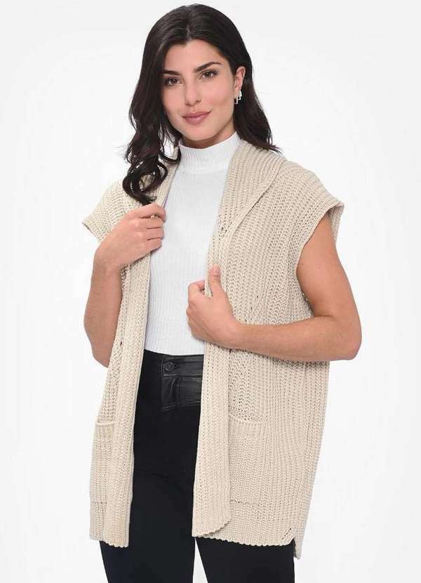 Pink Tricot - Colete Pink Tricot Fang com Bolsos Feminino Moda Inverno Feminino Bege