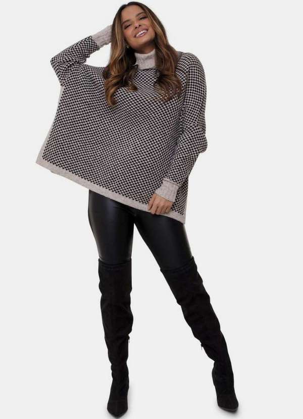 Pink Tricot - Poncho Pink Tricot de Tricô Mousse Xadrez e Gola Alta Feminino Bege