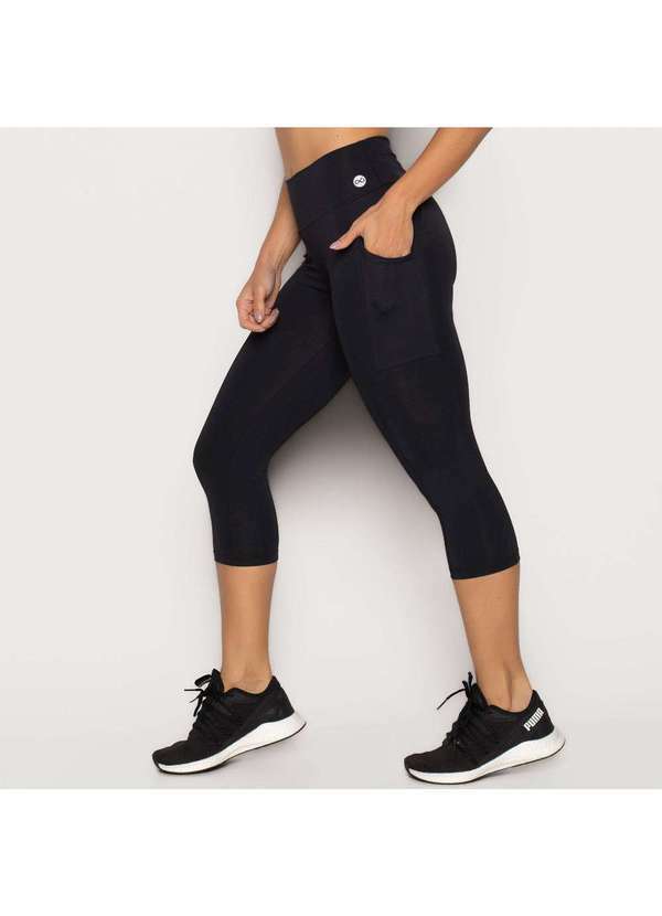 Livre e Leve - Calça Corsário com Bolso Lateral Preta Preto