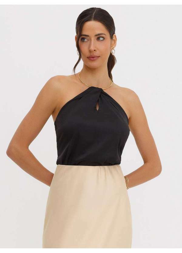 Principessa - Blusa Cava Americana em Cetim Preto Mariane
