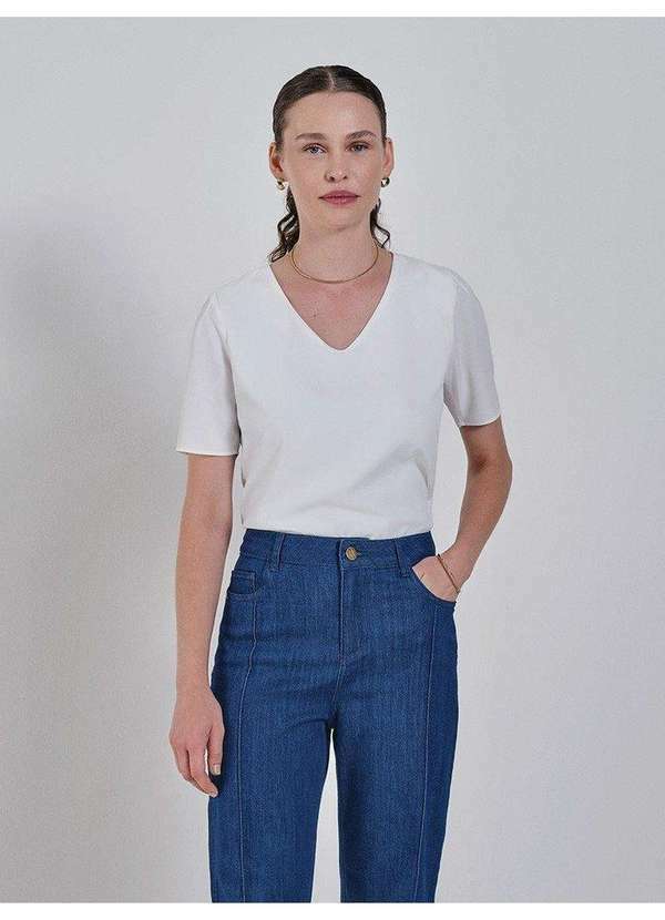 Principessa - Blusa Feminina Off White de Manga Curta Nubia