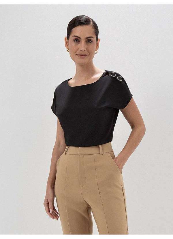Principessa - Blusa Preta com Botões Orgânicos no Ombro Karen