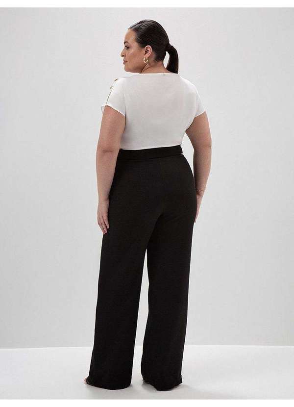 Principessa - Blusa com Decote Canoa Plus Size Off White Alaide 5