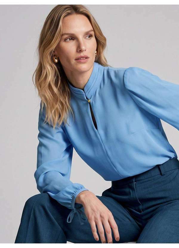 Principessa - Blusa com Gola Estruturada e Punho Laço Azul Claro Cauane