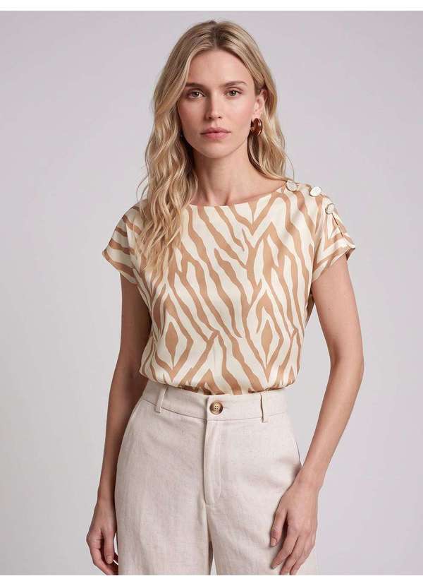Principessa - Blusa em Viscose com Botões Estampa Savana Iryna